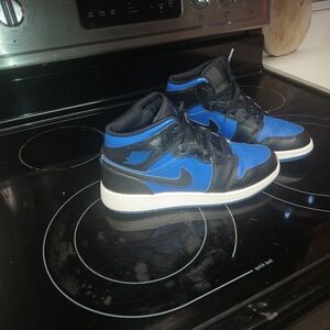 Jordan Kids Black and Blue Sneakers